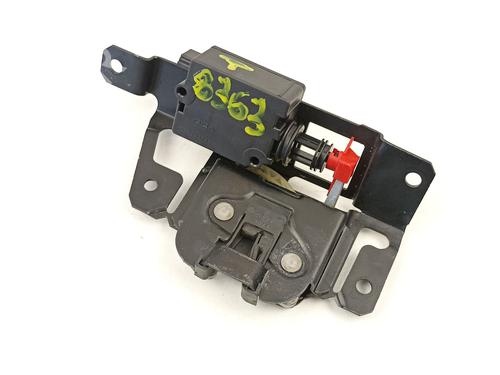 Used Tailgate lock BMW X3 (E83) 2.0 sd (177 hp) 19416171