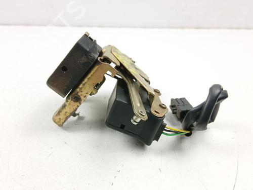 Front left lock VOLVO 740 Kombi (745) 2.3 | BP30911706C98