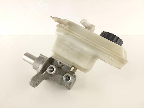 Used Brake master cylinder Brake master cylinder 37441482 37441482