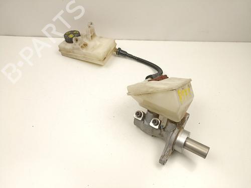 Used Brake master cylinder Brake master cylinder 37441756 37441756