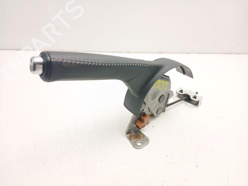 Used Hand brake Hand brake TOYOTA YARIS (_P13_) 1.5 Hybrid (NHP130_, NHP130) (101 hp) 33325979 33325979