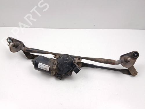 Used Front wiper motor KIA CERATO I Hatchback (LD) 1.5 CRDi (102 hp) 26428482