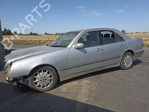 Brugte MERCEDES-BENZ E-CLASS (W210) E 240 (210.062) 1131871
