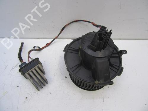 Used Heater blower motor OPEL ZAFIRA / ZAFIRA FAMILY B (A05) [2005-2019]  20120553