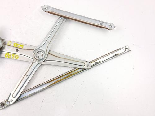 Rudehejsemekanisme Højre foran TOYOTA HILUX VII Pickup (_N1_, _N2_, _N3_) 2.5 D-4D 4WD (KUN25) | BP30777264C23