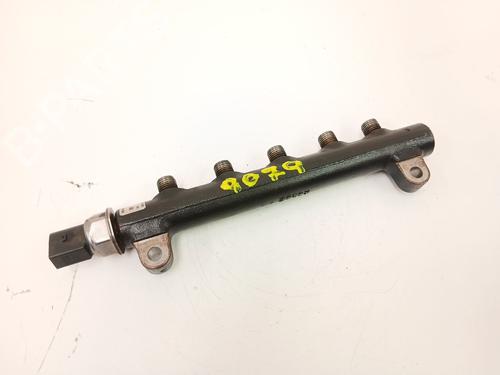 Used Injection rail Injection rail 38020743 38020743