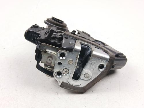 Rear right lock SUZUKI GRAND VITARA II (JT, TE, TD) 1.9 DDiS All-wheel Drive (JT419, TD44, JB419WD, JB419XD,... | BP30182921C99 