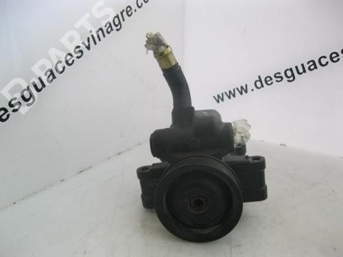 Used Steering pump FORD FIESTA V (JH_, JD_) 1.6 16V (100 hp) 11956089