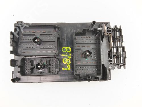 Fuse box OPEL ASTRA J (P10) 1.6 CDTi (68) | BP29505772E1 