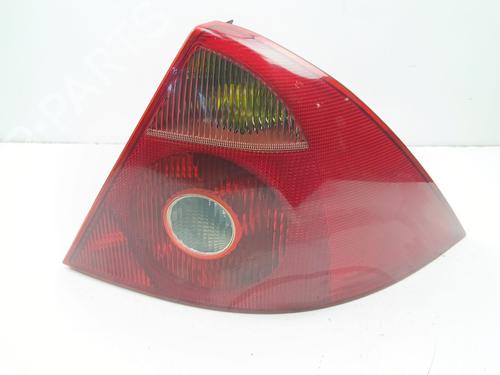 right-taillight-ford-mondeo-iii-b5y-2000-2001-2002-2003-2004-2005-2006-2007-32442873 main image