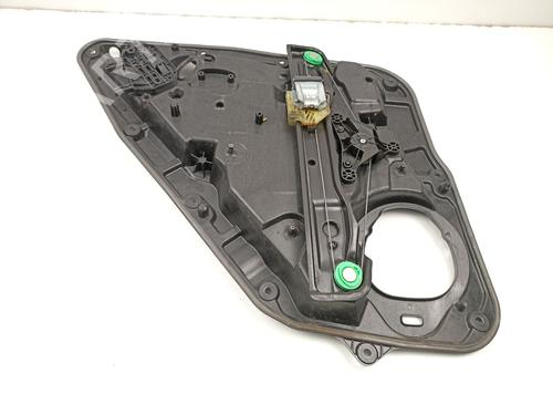 Raammechaniek rechts achter MERCEDES-BENZ A-CLASS (W176) A 200 CDI (176.001) (136 hp) 24698402