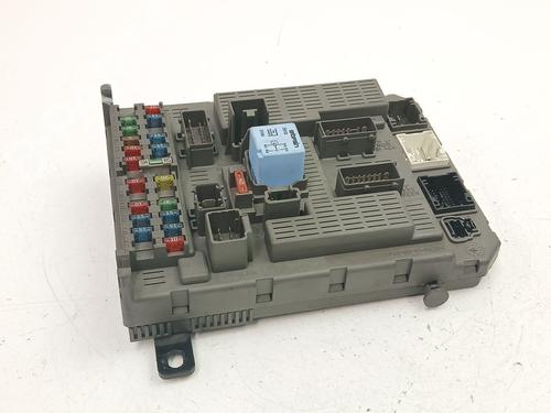 Used Fuse box Fuse box CITROËN C5 I (DC_) 2.0 HDi (DCRHZB, DCRHZE) (109 hp) 35771173 35771173