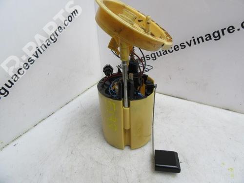 Used Fuel pump BMW 1 (E87) 120 d (163 hp) 11737420