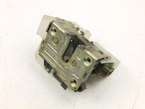 Used Front left lock RENAULT MEGANE I (BA0/1_) 1.9 D Eco (BA0A, BA0U, BA0R) (64 hp) 30105946