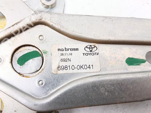 Rudehejsemekanisme Højre foran TOYOTA HILUX VII Pickup (_N1_, _N2_, _N3_) 2.5 D-4D 4WD (KUN25) | BP30777264C23