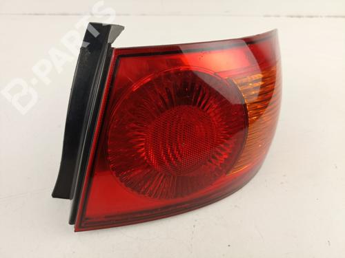 Used Right taillight HYUNDAI ELANTRA III (XD) [2000-2006]  10492448