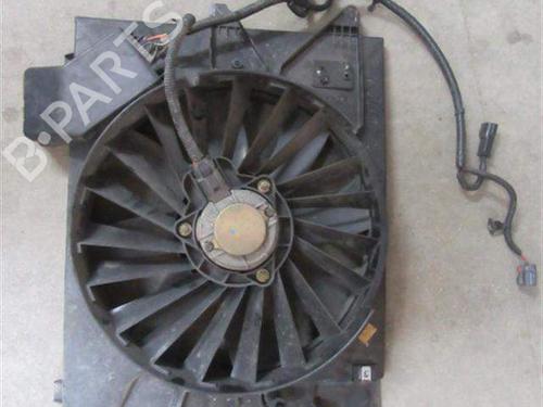 Used Radiator fan Radiator fan 20118609 20118609