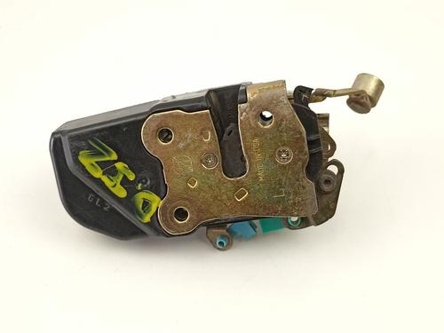 Front left lock CHRYSLER VOYAGER IV (RG, RS) 2.5 CRD | BP13903224C98 