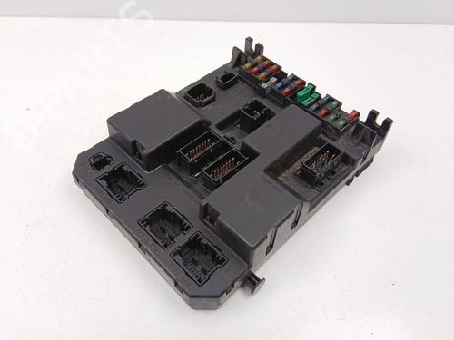 Used Fuse box PEUGEOT 307 SW (3H) 2.0 HDI 90 (90 hp) 26321559