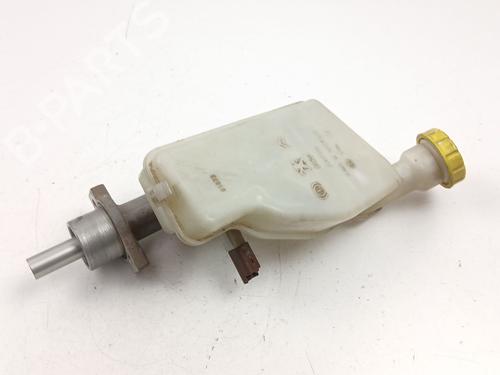 Used Brake master cylinder Brake master cylinder 37441877 37441877