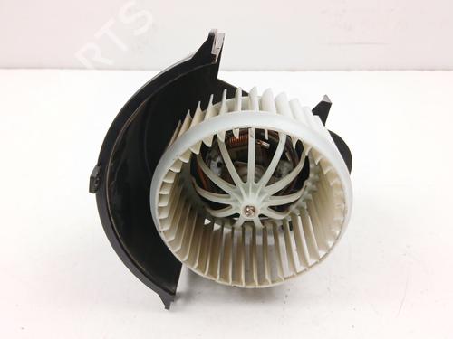 Heater blower motor VW TOUAREG (7LA, 7L6, 7L7) 2.5 R5 TDI | BP29836857M62