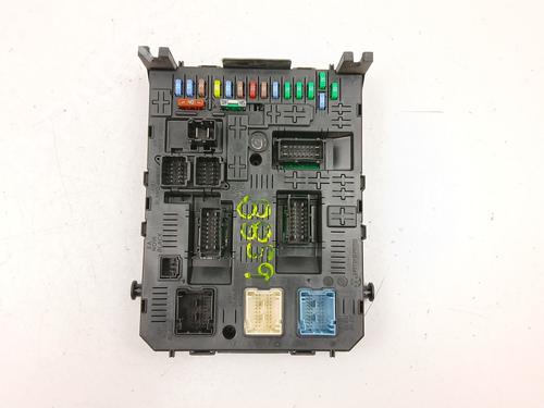 Fuse box PEUGEOT 308 I (4A_, 4C_) 1.6 HDi | BP30858313E1