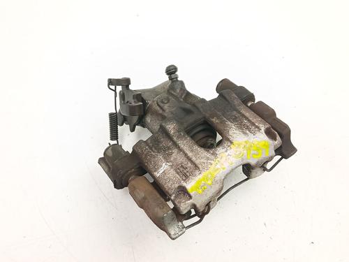 Used Right rear brake caliper Right rear brake caliper TOYOTA YARIS (_P13_) 1.5 Hybrid (NHP130_, NHP130) (101 hp) 33434699 33434699