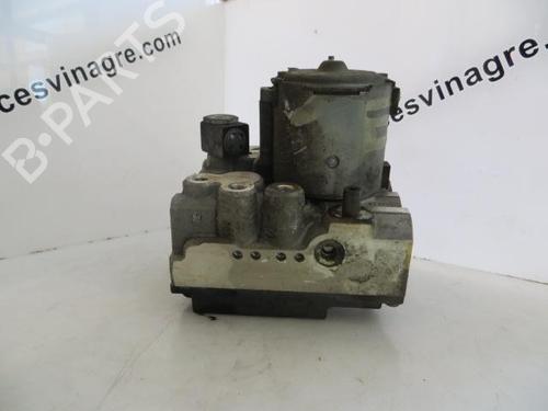 Used ABS pump MERCEDES-BENZ E-CLASS (W210) E 200 (210.035) (136 hp) 20117160