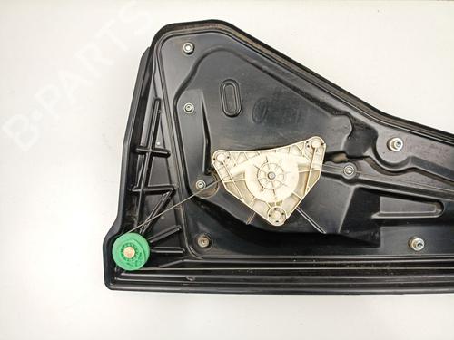 Rear left window mechanism LAND ROVER DISCOVERY III (L319) 2.7 TD 4x4 | BP24331745C24 