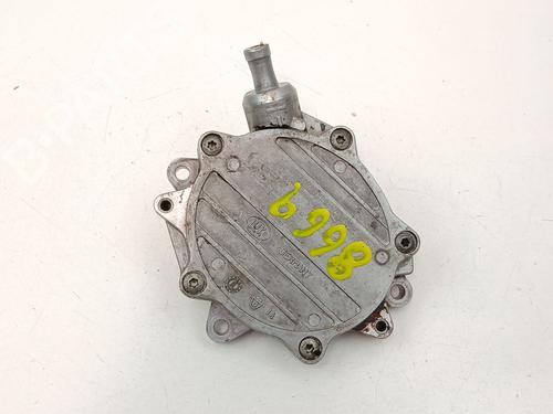 Used Vacuum pump BMW 3 (E90) 320 i (150 hp) 26327860