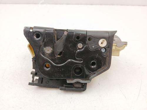 Zamek drzwi przednich prawych VW PASSAT B6 Variant (3C5) 2.0 TDI | BP29592781C97 