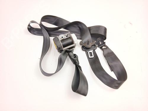 front-right-seatbelt-renault-trafic-iii-van-fg_-2014-37069707 main image