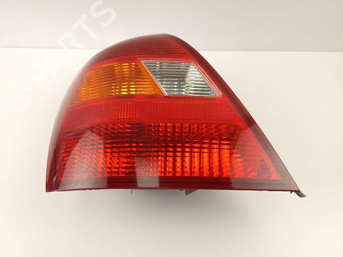 Left taillight HYUNDAI ELANTRA III Saloon (XD) 2.0 CRDi | BP12207027C34 