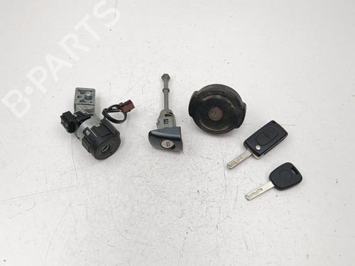 Clé de contact PEUGEOT 5008 (0U_, 0E_) 1.6 HDi (112 hp) 27984023