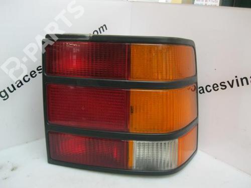 Feu arrière droit FORD SCORPIO I Saloon (GGE) [1986-1994]  12001683