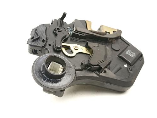 Rear left lock TOYOTA COROLLA (_E12_) 2.0 D-4D (CDE120R, CDE120L_) | BP22737687C100 