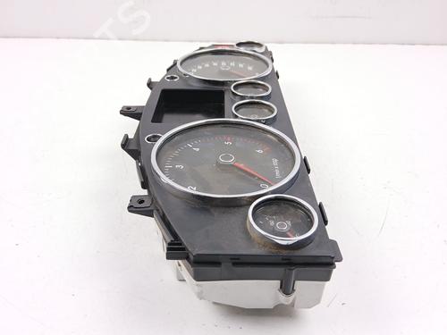 Kombiinstrument VW TOUAREG (7LA, 7L6, 7L7) 2.5 R5 TDI | BP29836843C47