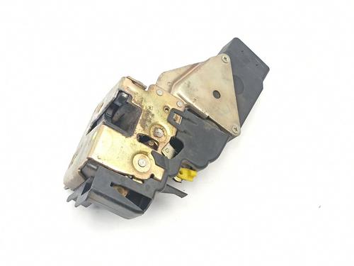 Front right lock VOLVO S40 I (644) 1.9 DI (115 hp) 30850808