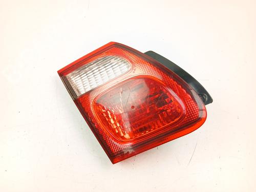 Farolim esquerdo da mala NISSAN ALMERA II Hatchback (N16) 2.2 Di (110 hp) 30591875