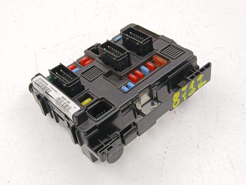 Used Fuse box Fuse box 27405515 27405515
