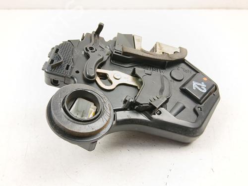 Cerradura puerta trasera izquierda TOYOTA HILUX VII Pickup (_N1_, _N2_, _N3_) 2.5 D-4D 4WD (KUN25) | BP30763839C100 