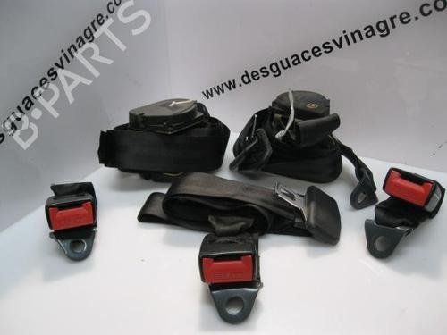 Used Rear left seatbelt CITROËN SAXO (S0, S1) 1.5 D (57 hp) 22737310