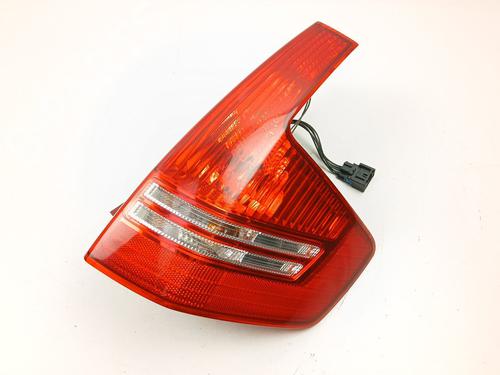Used Right taillight Right taillight CITROËN C4 I (LC_) 2.0 HDi (136 hp) 32711672 32711672