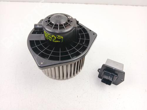 Used Heater blower motor SUZUKI GRAND VITARA II (JT, TE, TD) 1.9 DDiS All-wheel Drive (JT419, TD44, JB419WD, JB419XD,... (129 hp) 30273698