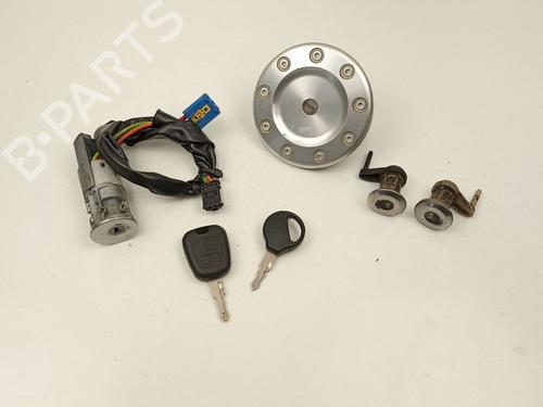 Used Ignition barrel PEUGEOT 206+ (2L_, 2M_) 1.4 i (2LKFWA, 2MKFWA) (75 hp) 24664724