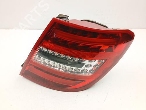 Højre baglygte MERCEDES-BENZ C-CLASS T-Model (S204) C 200 CDI (204.201) (136 hp) 30352296