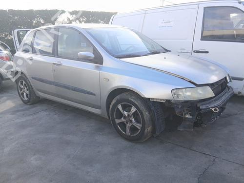 Pièces Détachées Usagées FIAT STILO (192_) 1.9 JTD (192_XE1A) (115 hp) 4394596