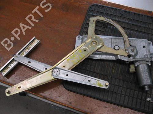 Used Front right window mechanism Front right window mechanism SAAB 900 II 2.3 -16 (150 hp) 12067440 12067440