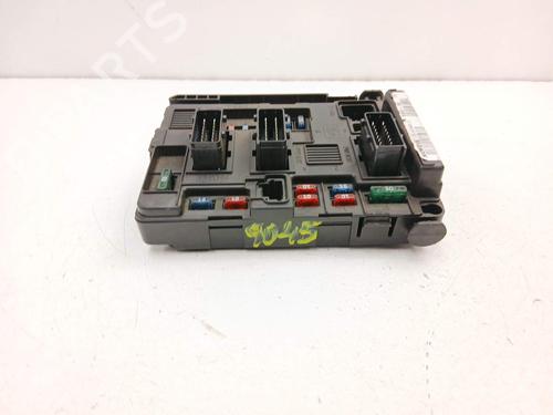 Fuse box CITROËN C5 I (DC_) 2.0 HDi (DCRHZB, DCRHZE) | BP36529675E1 - Image 3