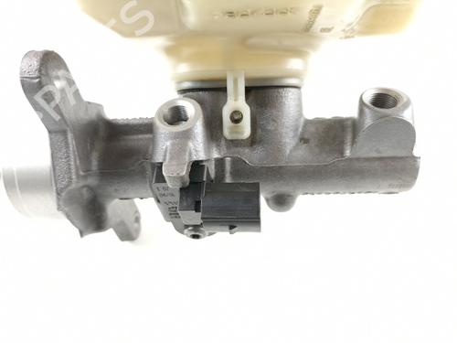 Brake master cylinder VW GOLF V (1K1) 1.9 TDI | BP37441459M77 - Image 2
